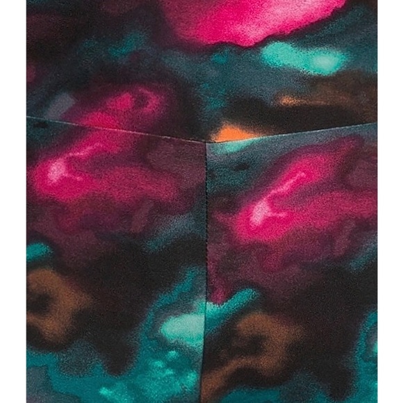 No Boundaries Sueded Ankle Leggings - Picture 2 of 4